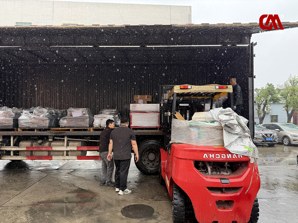 DUOMI CNC Machines Loaded and Shipped to Customer Site