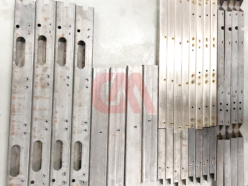 Flow drill of Steel meatl squqre tube.jpg